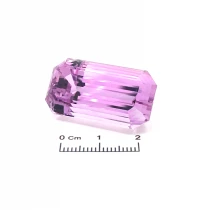 Kunzite 72.98 carats